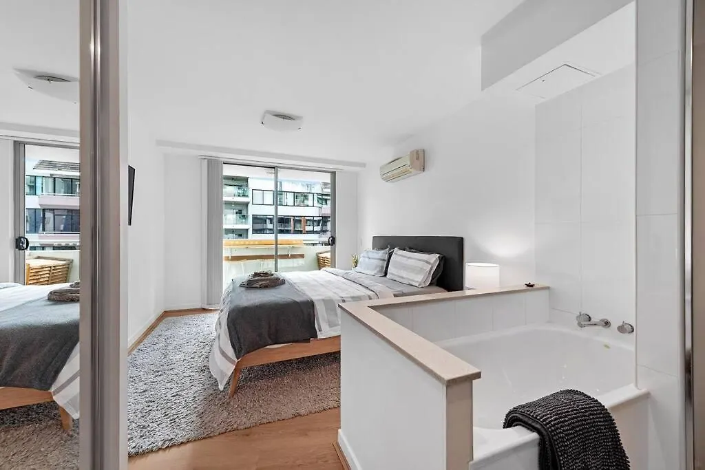 Inner City Action 3Bed 2Bath 1Car 3Balconies Brisbane